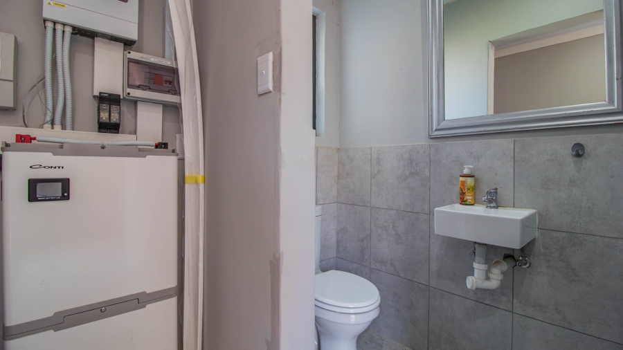 2 Bedroom Property for Sale in Admirals Park Western Cape